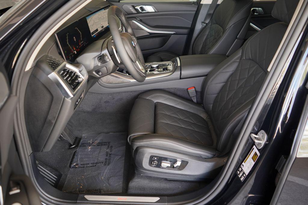 new 2026 BMW X7 car, priced at $89,915