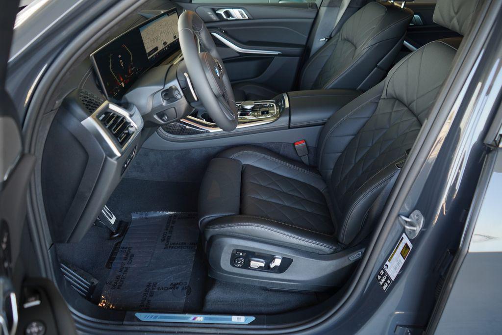 new 2026 BMW X7 car, priced at $99,865