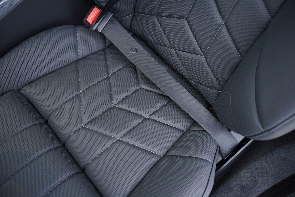 new 2026 BMW i7 car, priced at $179,455