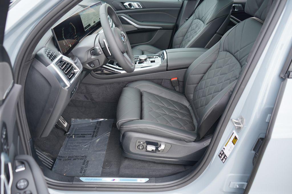 new 2026 BMW X7 car, priced at $98,815