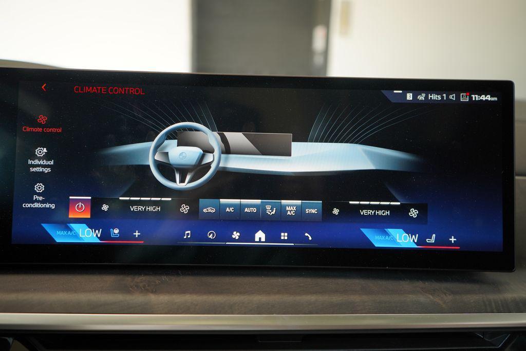 new 2025 BMW X7 car, priced at $119,550