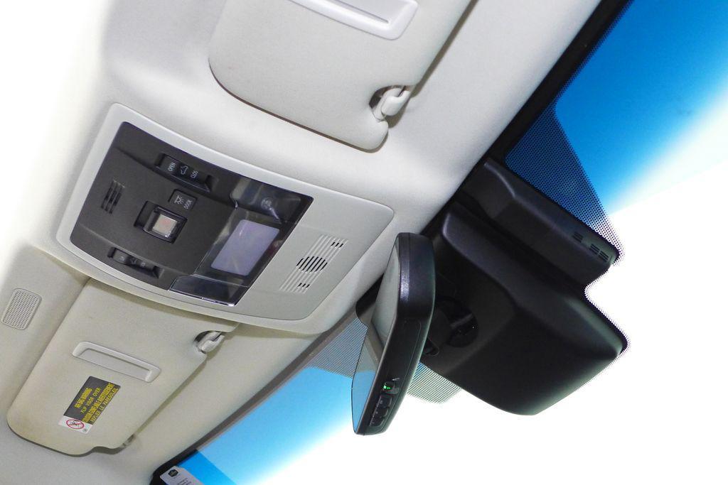 used 2021 Lexus ES 300h car, priced at $23,888