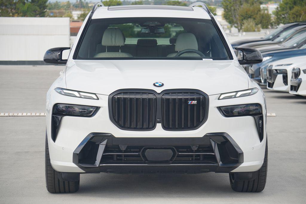 new 2026 BMW X7 car, priced at $120,865