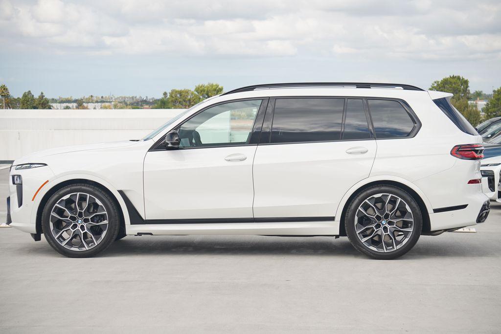 new 2026 BMW X7 car, priced at $120,865