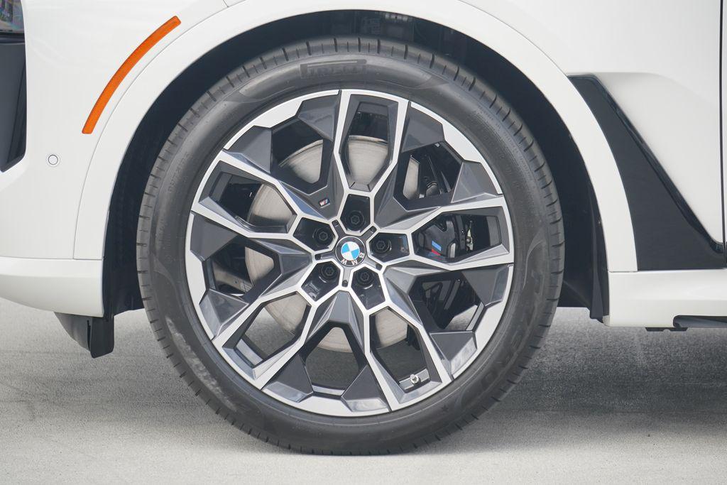 new 2026 BMW X7 car, priced at $120,865