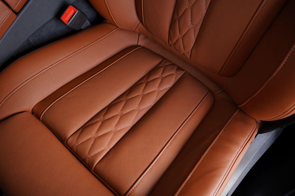 new 2026 BMW X7 car, priced at $99,265