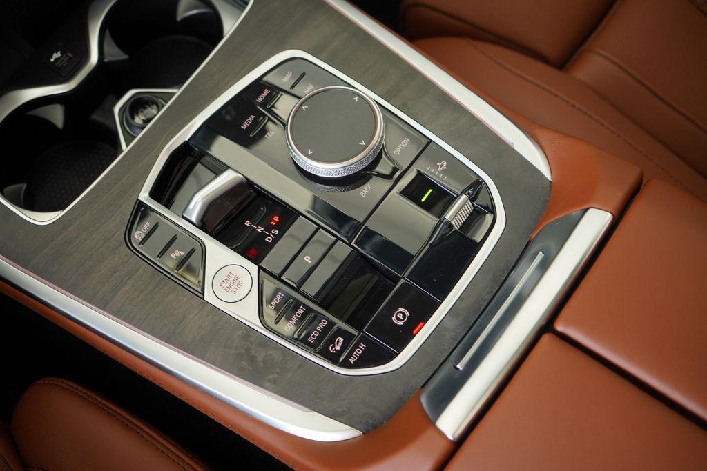 new 2026 BMW X7 car, priced at $99,265