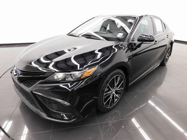 used 2024 Toyota Camry Hybrid car, priced at $27,965