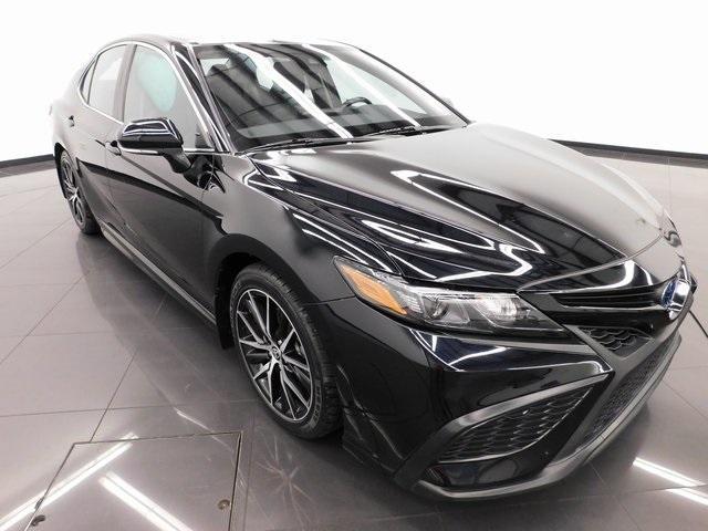 used 2024 Toyota Camry Hybrid car, priced at $27,965