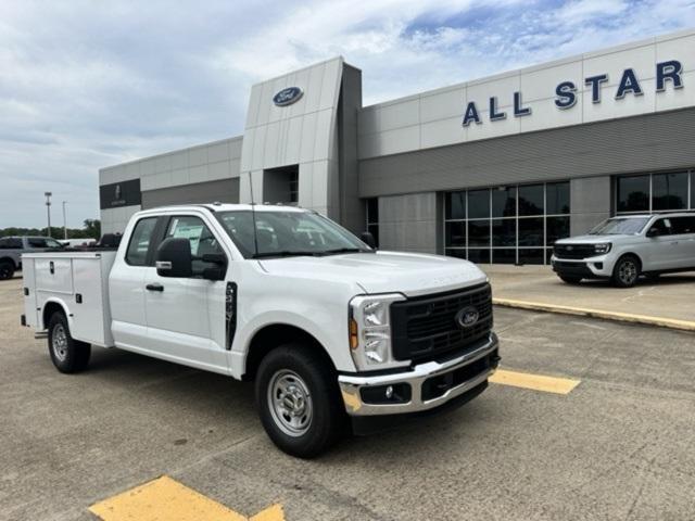 new 2025 Ford F-250 car, priced at $48,520