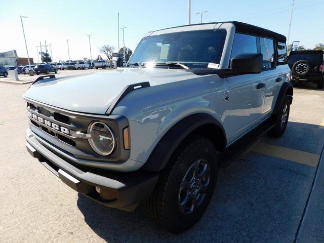 new 2024 Ford Bronco car, priced at $43,885