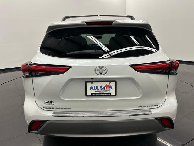 used 2022 Toyota Highlander car, priced at $38,865