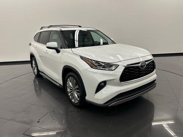 used 2022 Toyota Highlander car, priced at $38,865