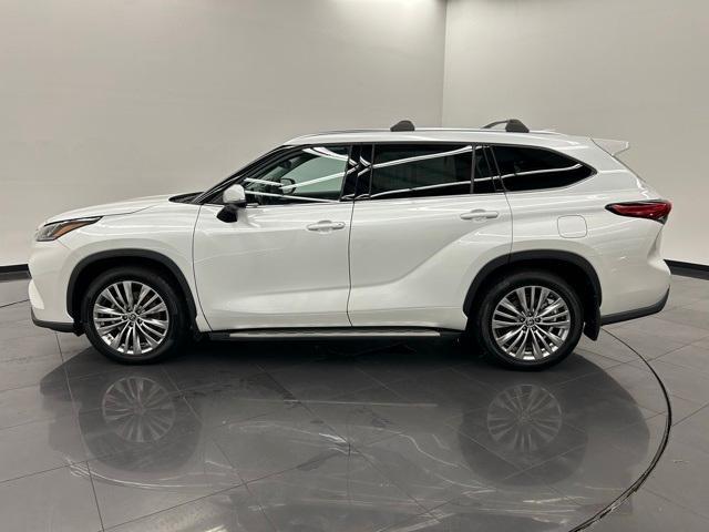 used 2022 Toyota Highlander car, priced at $38,865