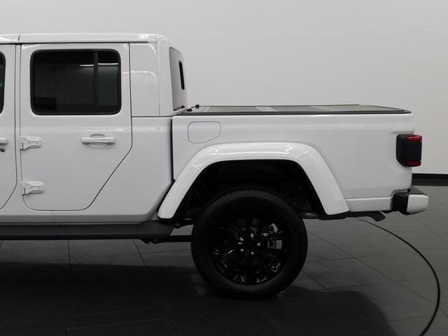 used 2022 Jeep Gladiator car, priced at $35,465