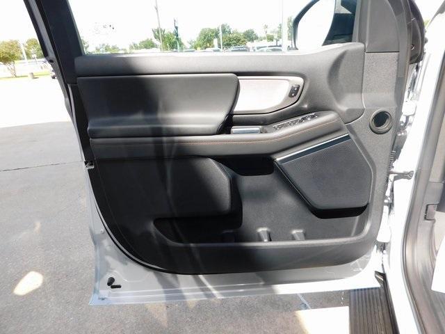 new 2025 Ford Expedition car, priced at $68,006