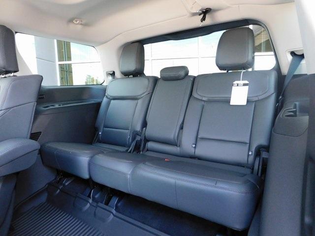new 2025 Ford Expedition car, priced at $68,006