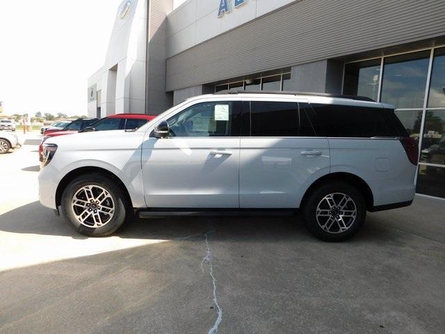 new 2025 Ford Expedition car, priced at $68,006