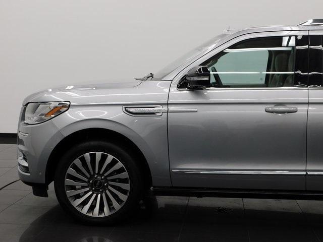 used 2021 Lincoln Navigator car, priced at $58,194