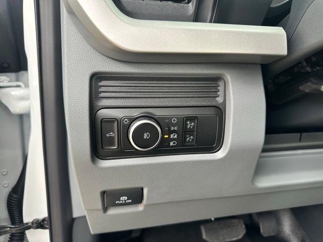 new 2025 Ford F-250 car, priced at $49,520