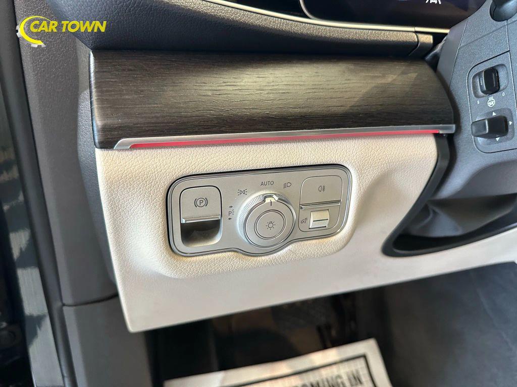 used 2020 Mercedes-Benz GLE 350 car, priced at $24,950