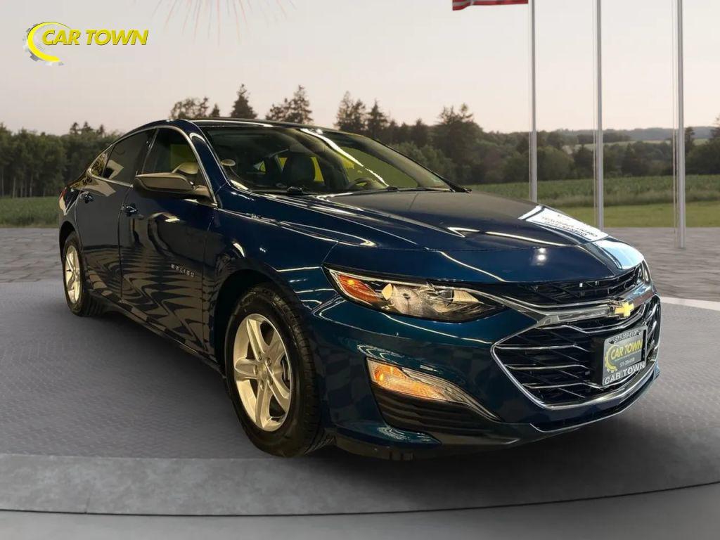 used 2019 Chevrolet Malibu car, priced at $14,450