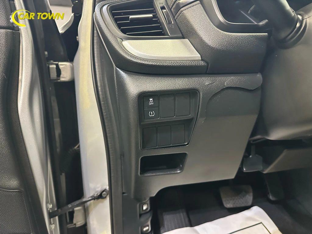 used 2018 Honda CR-V car, priced at $19,450