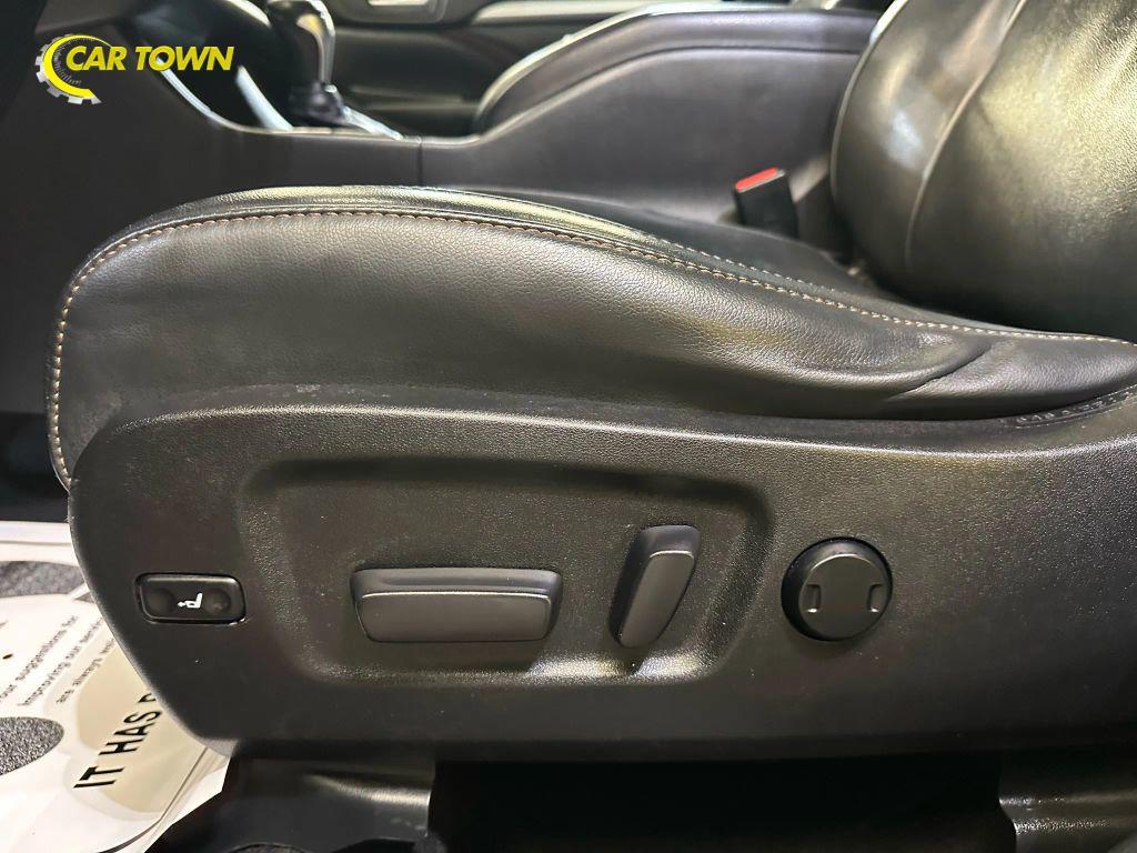used 2015 Toyota Highlander car, priced at $15,350