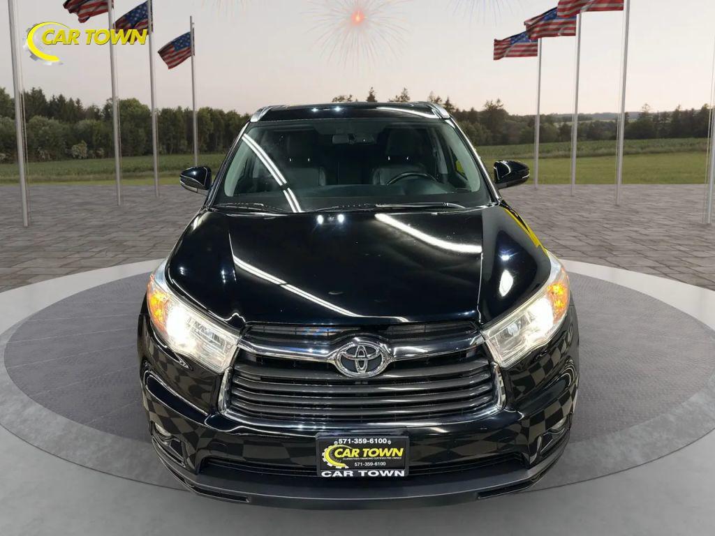 used 2015 Toyota Highlander car, priced at $15,350