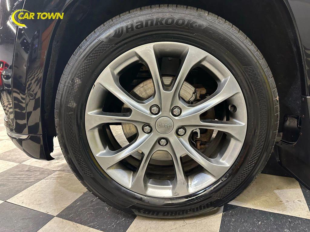 used 2017 Jeep Grand Cherokee car, priced at $17,450