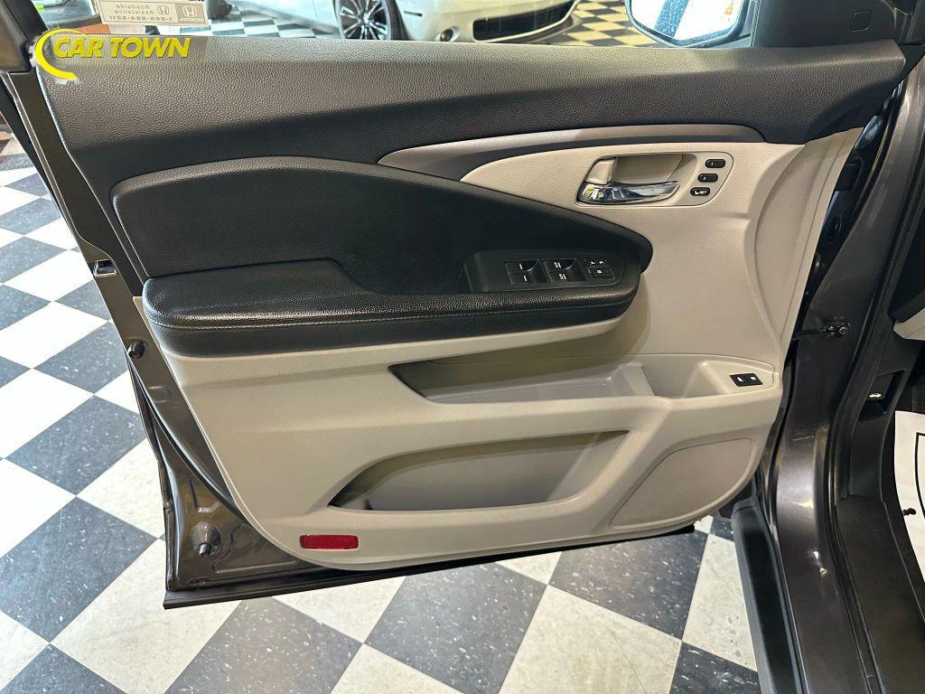 used 2020 Honda Pilot car, priced at $19,950