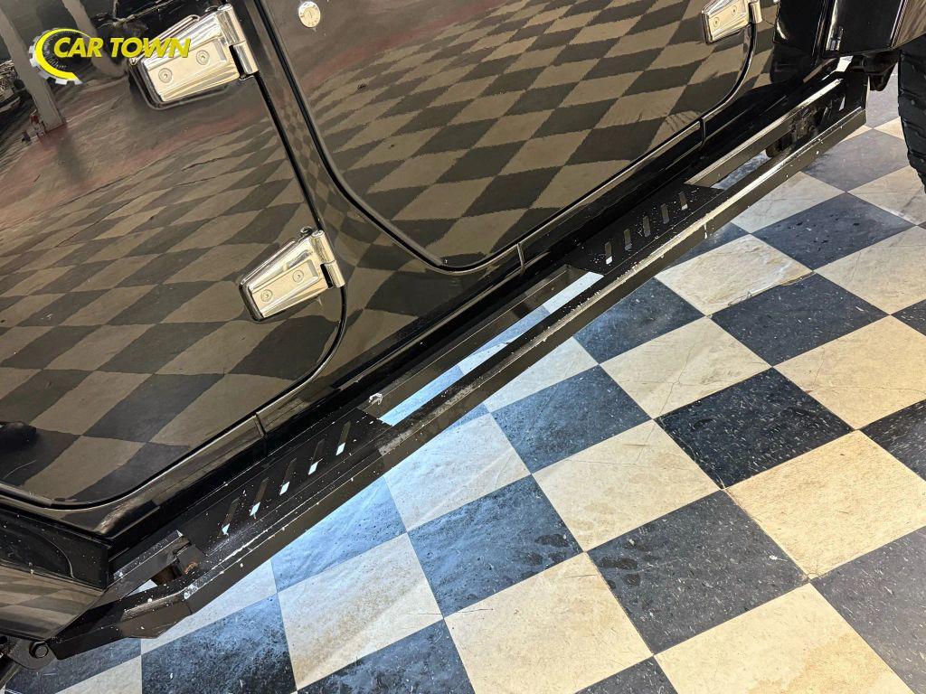 used 2015 Jeep Wrangler Unlimited car, priced at $18,150