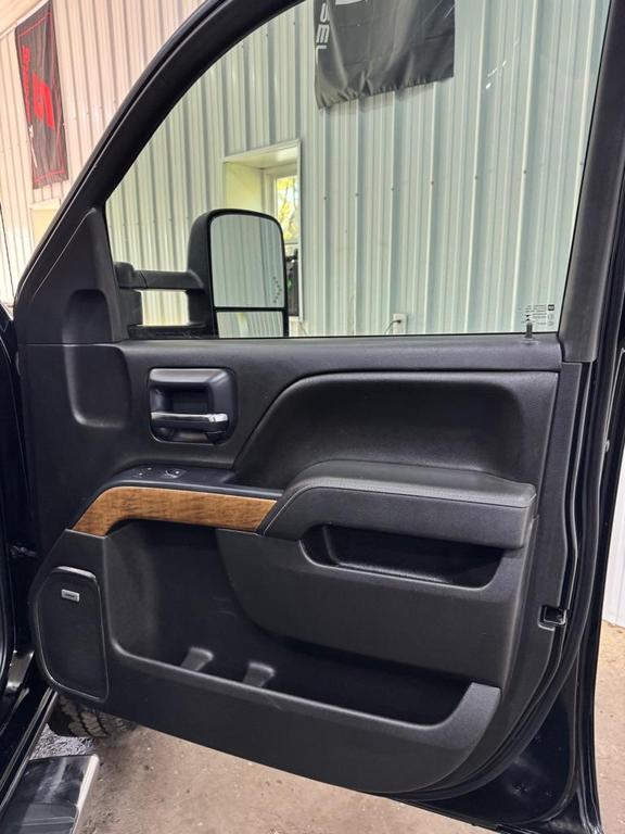 used 2015 Chevrolet Silverado 2500 car, priced at $18,900