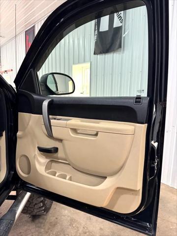 used 2010 Chevrolet Silverado 2500 car, priced at $14,000
