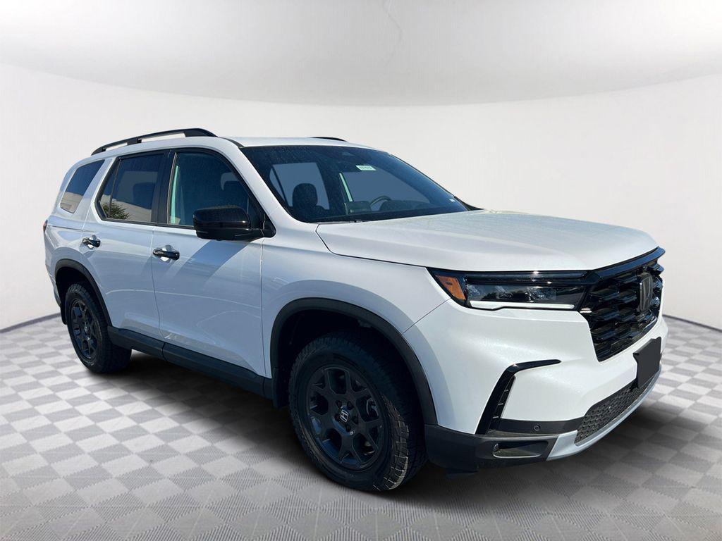 new 2025 Honda Pilot car, priced at $48,330