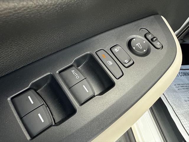used 2025 Honda HR-V car, priced at $25,698