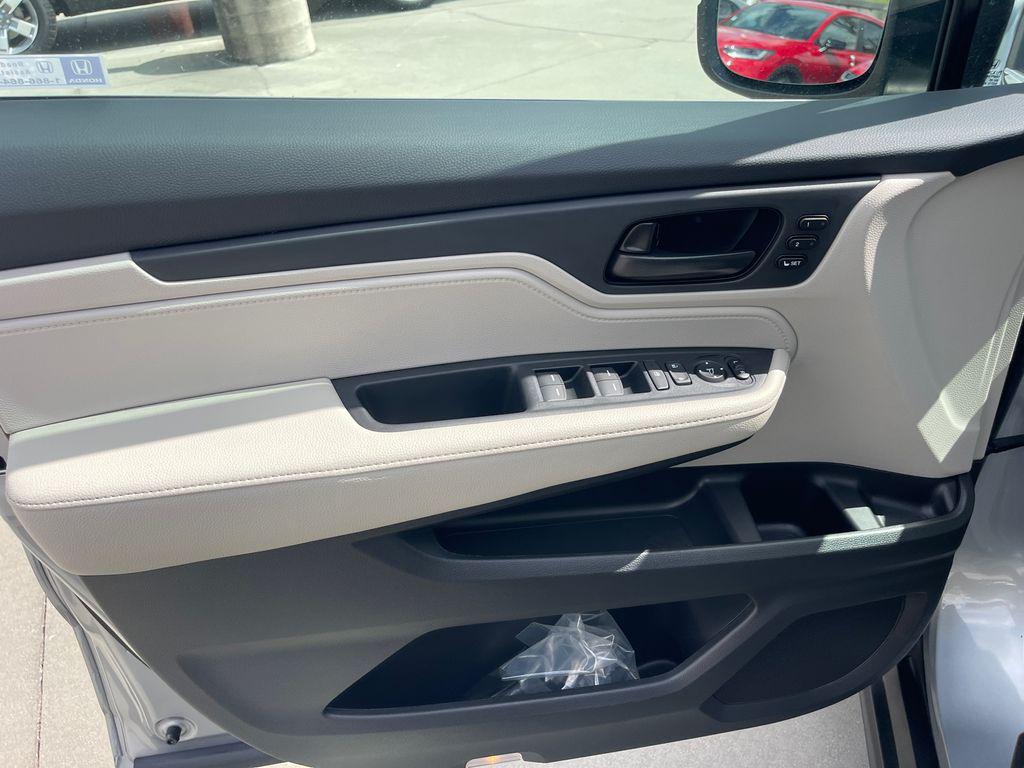 new 2026 Honda Odyssey car, priced at $42,199