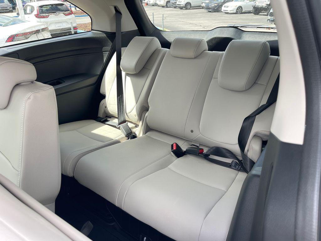 new 2026 Honda Odyssey car, priced at $42,199