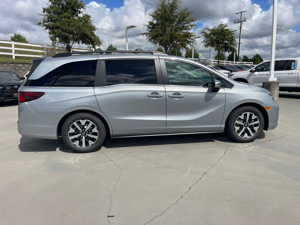 new 2026 Honda Odyssey car, priced at $42,199