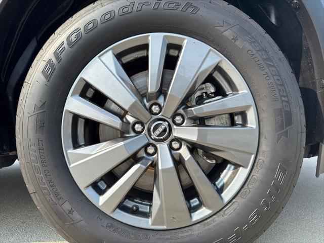 used 2022 Nissan Pathfinder car, priced at $25,890