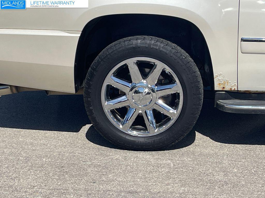 used 2014 GMC Yukon XL car, priced at $9,459