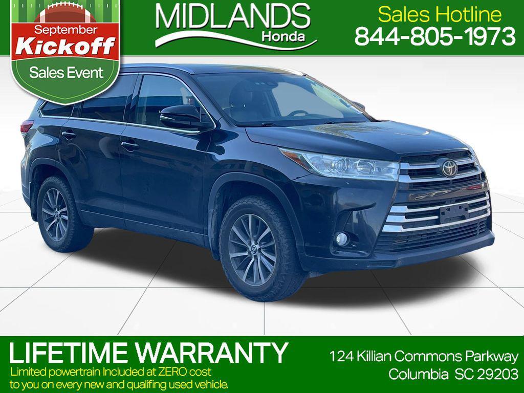 used 2019 Toyota Highlander car, priced at $30,399