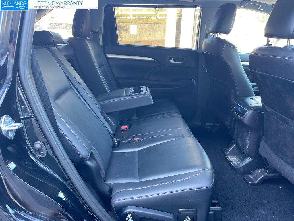 used 2019 Toyota Highlander car, priced at $28,553