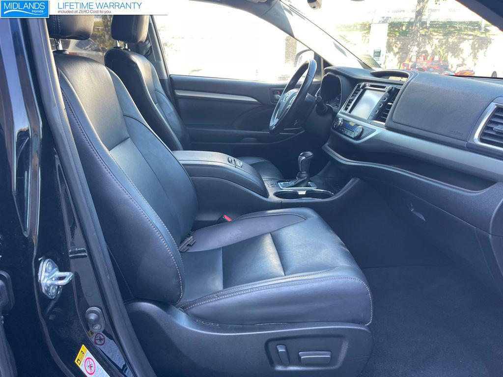 used 2019 Toyota Highlander car, priced at $28,553