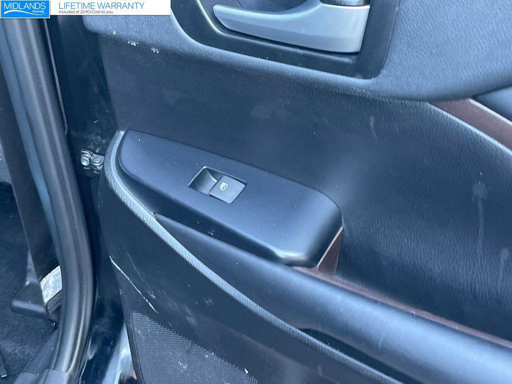 used 2019 Toyota Highlander car, priced at $28,553