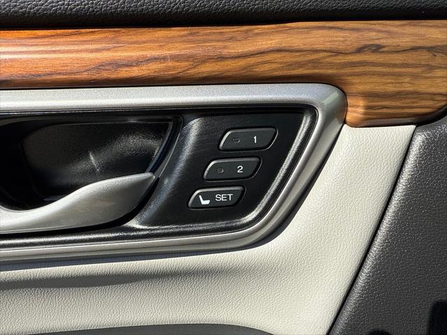 used 2020 Honda CR-V car, priced at $24,690
