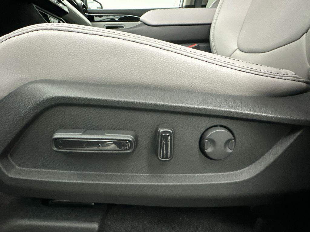 new 2025 Honda Pilot car, priced at $44,931