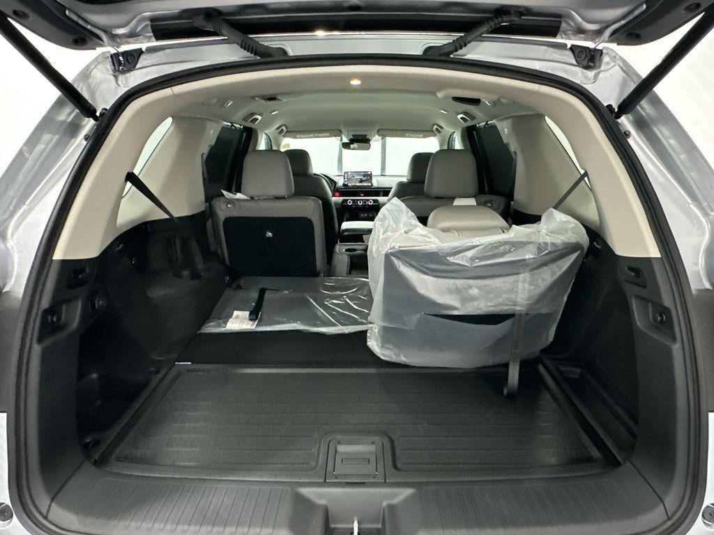 new 2025 Honda Pilot car, priced at $44,931