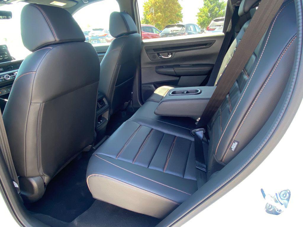 new 2026 Honda CR-V Hybrid car, priced at $38,654