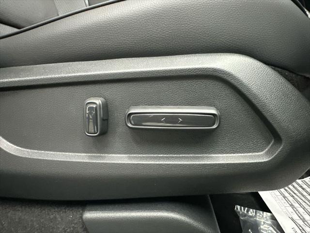 new 2025 Honda Pilot car, priced at $52,342